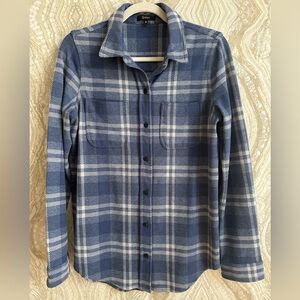 QUINCE womens M Stretch Sweater Fleece SHIRT indigo Blue Plaid Button Up COZY